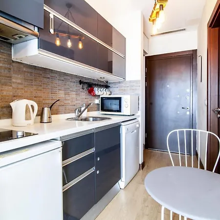 Flat With Amazing View In Atasehir Istambul